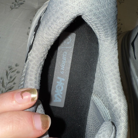 Men’s gray Hoka tennis shoes - Picture 9 of 10